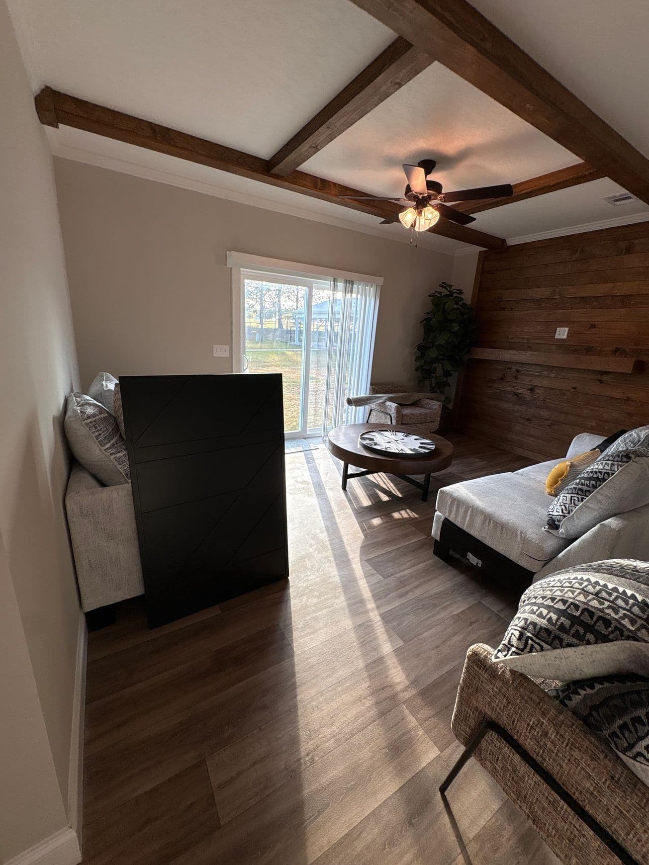 The patch by cavco moultrie interior home features