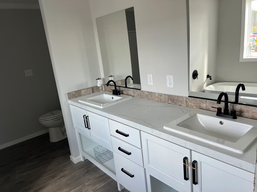 The craft select by cavco palm harbor in plant city bathroom home features