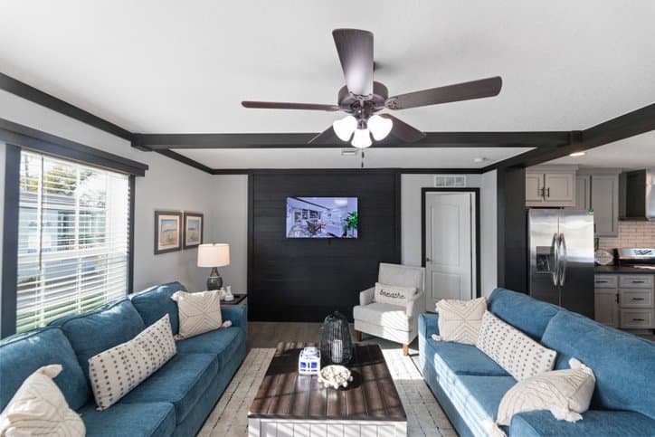 Sparrow 32725a interior home features