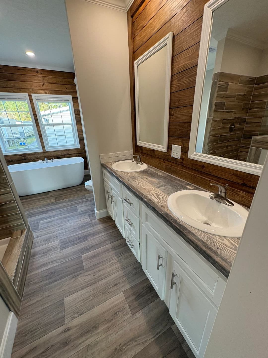 The patch by cavco moultrie bathroom home features