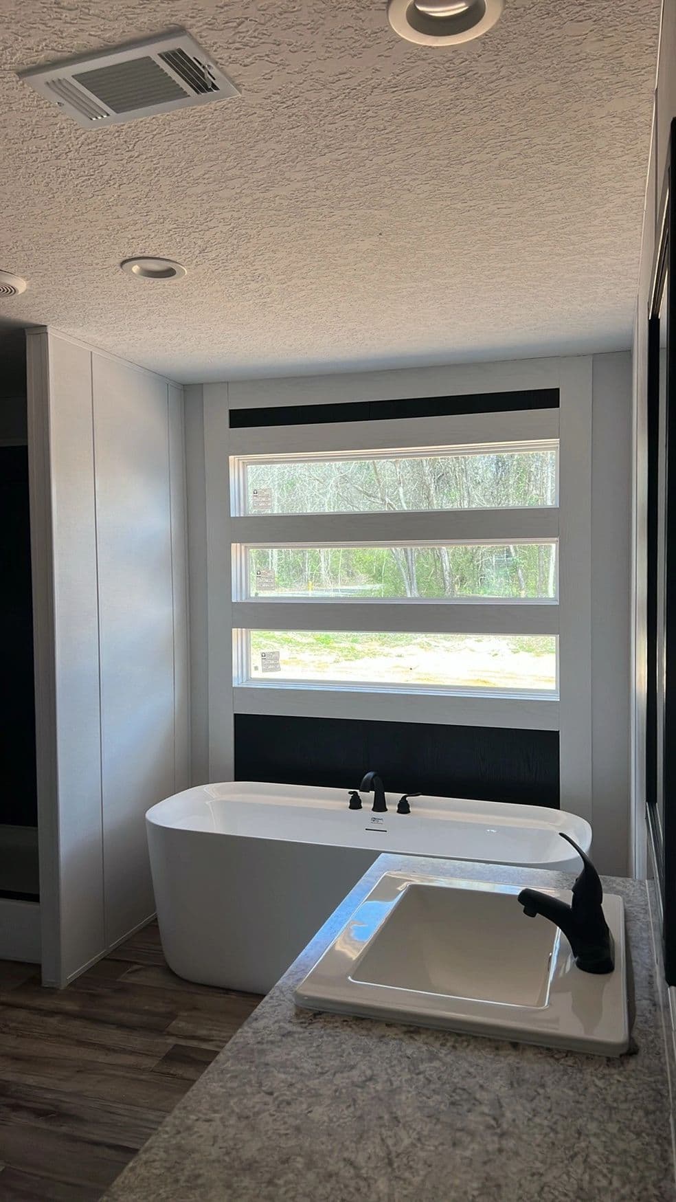 The summit 3248 by cavco douglas bathroom home features