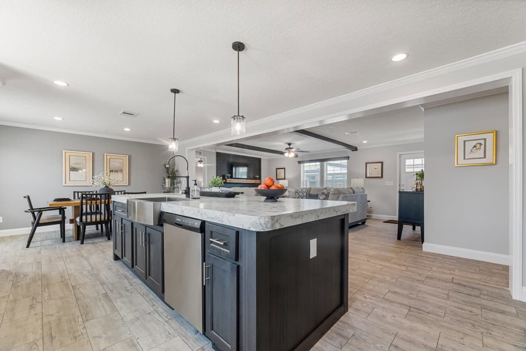 Jones 32764b kitchen home features
