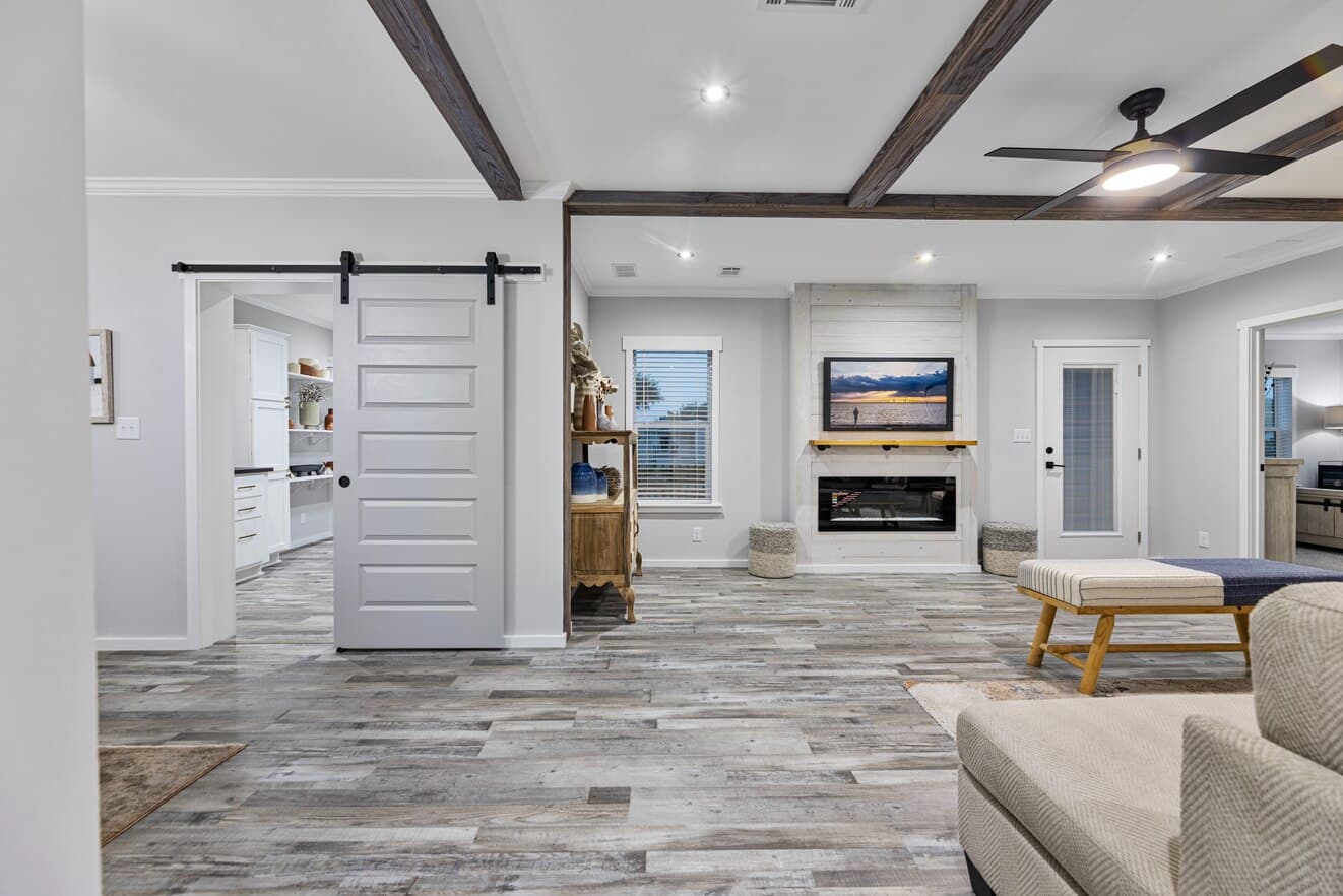 Davan 28683a interior home features