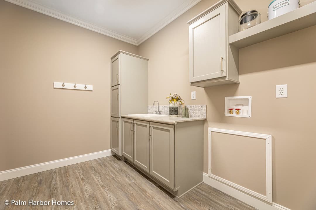 Tradewinds ii 40684c interior home features