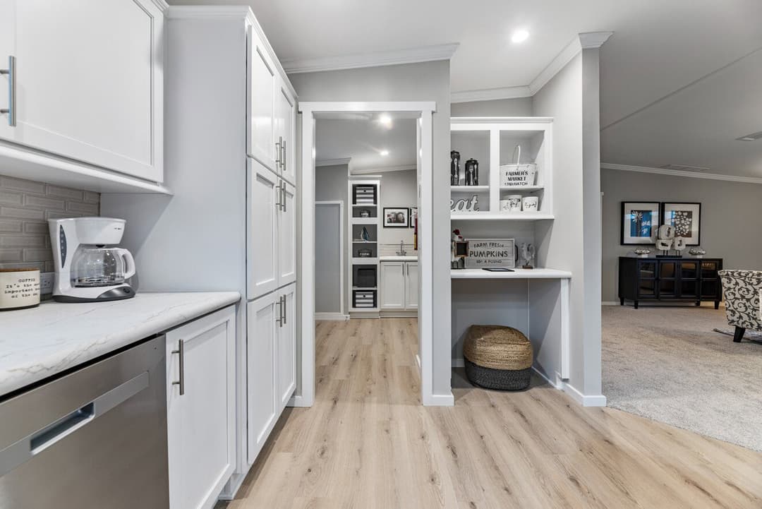 Kennedy ii 30603d kitchen home features