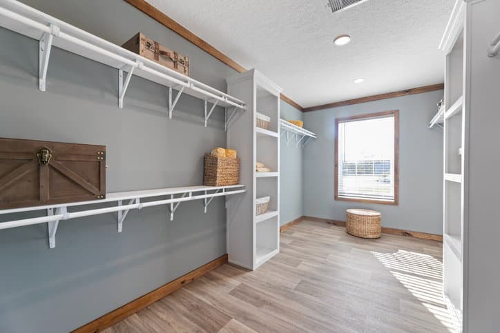 The reece by cavco moultrie interior home features