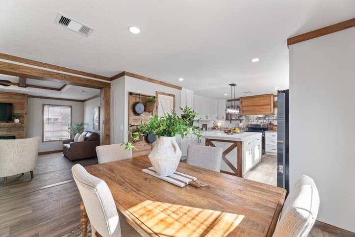 The reece by cavco moultrie interior home features