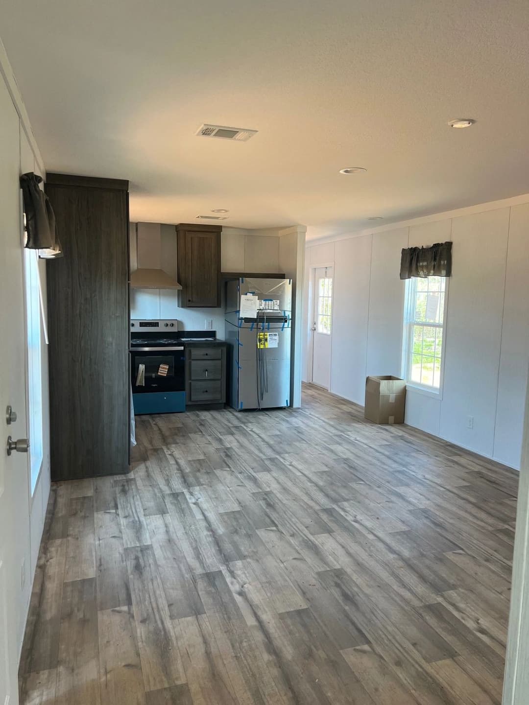 The westfield classic by cavco douglas interior home features