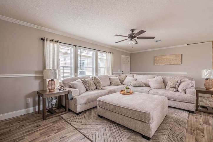 Kimbrel 28764a interior home features