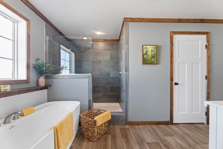 The reece by cavco moultrie bathroom home features
